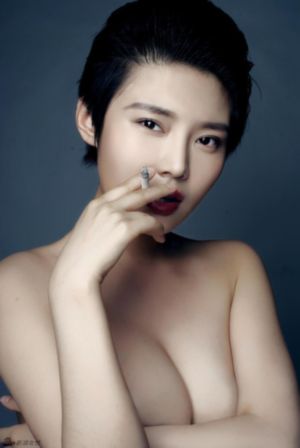 久久亚洲精品小早川怜子